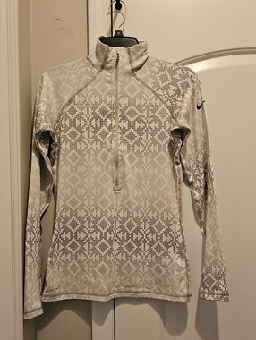 Nike White and Light Gray Quarter-Zip Athletic Pullover